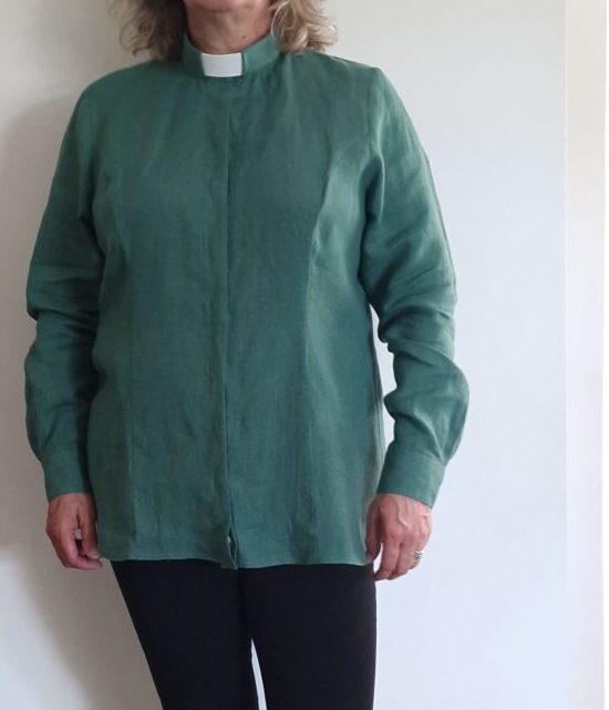 ProudDeacon Woman Linne