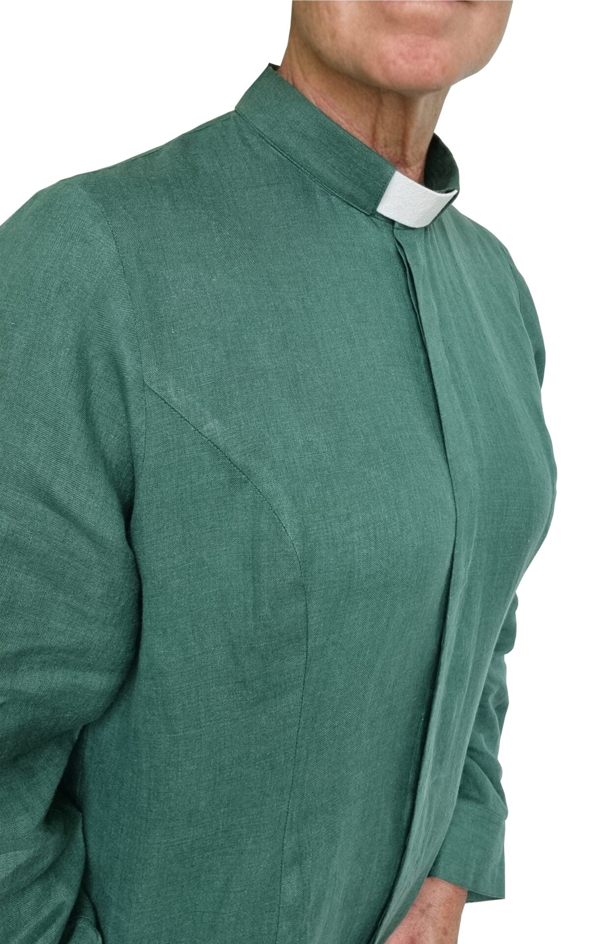 ProudDeacon-A woman linne