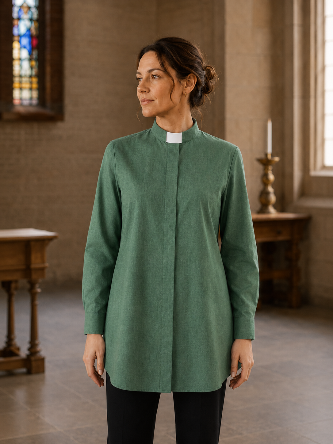 ProudDeacon-A woman linne