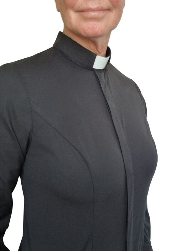 ProudPriest-A svart prästskjorta dam med A-linje poplin